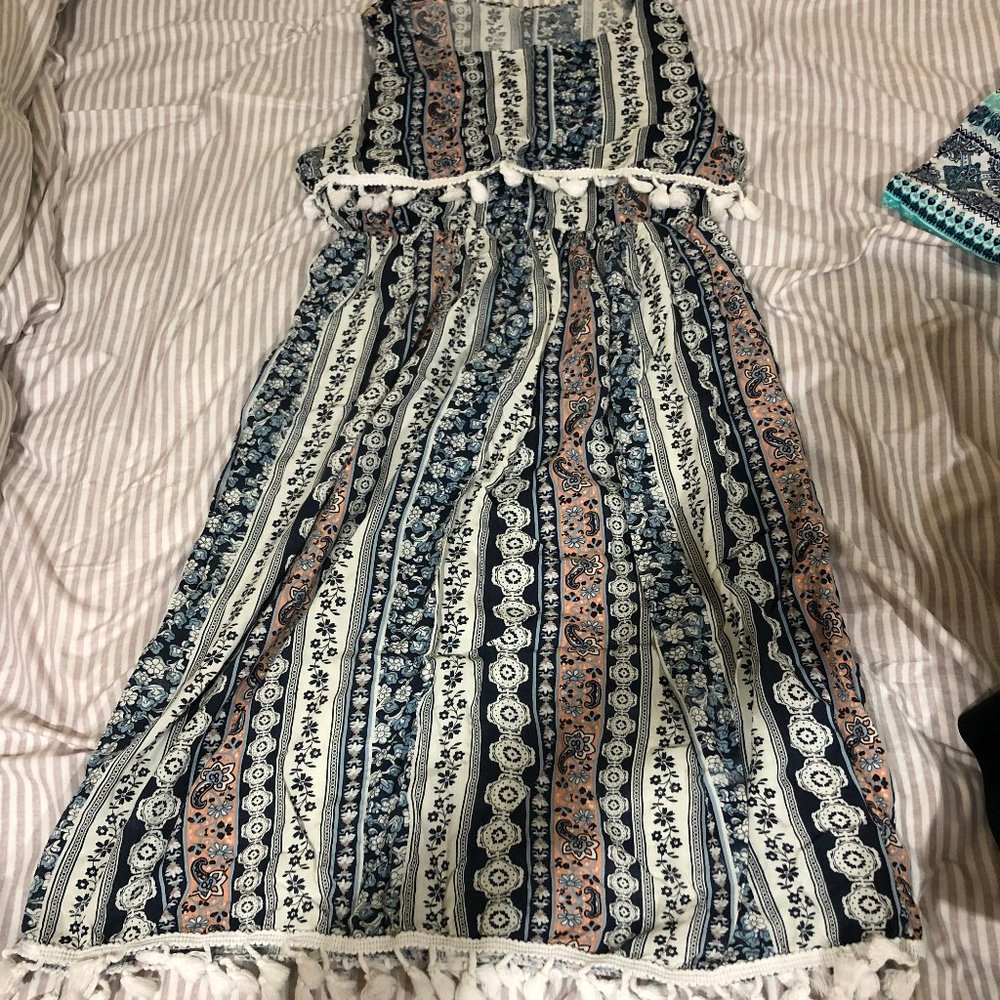 Women's/Junior's floral print dress size S NWOT